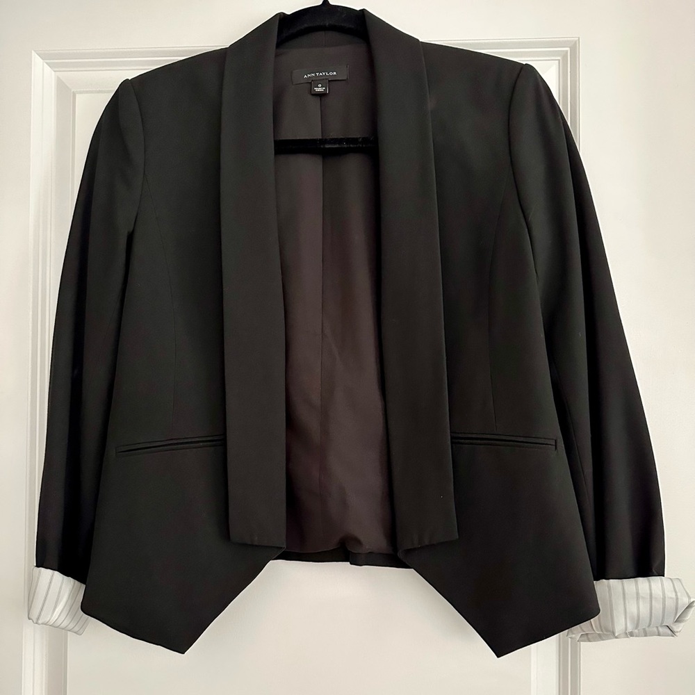 Ann Taylor Suit Jacket Blazer Drape Style Size 0
